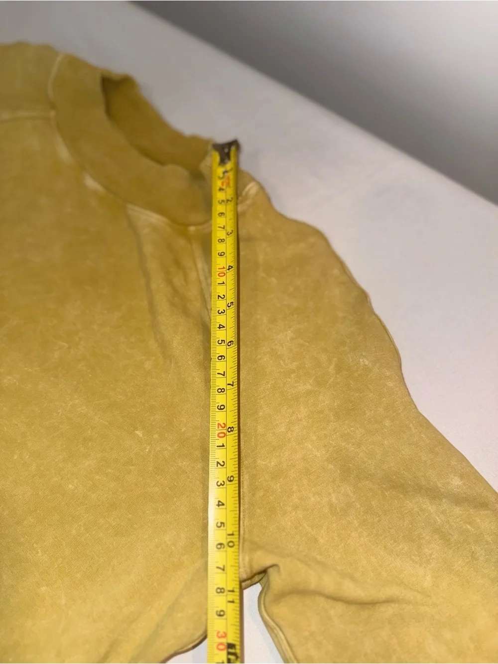Lululemon Women Cropped Washed Yellow Sweatshirt Pullover Top  Women's Size 6 /S